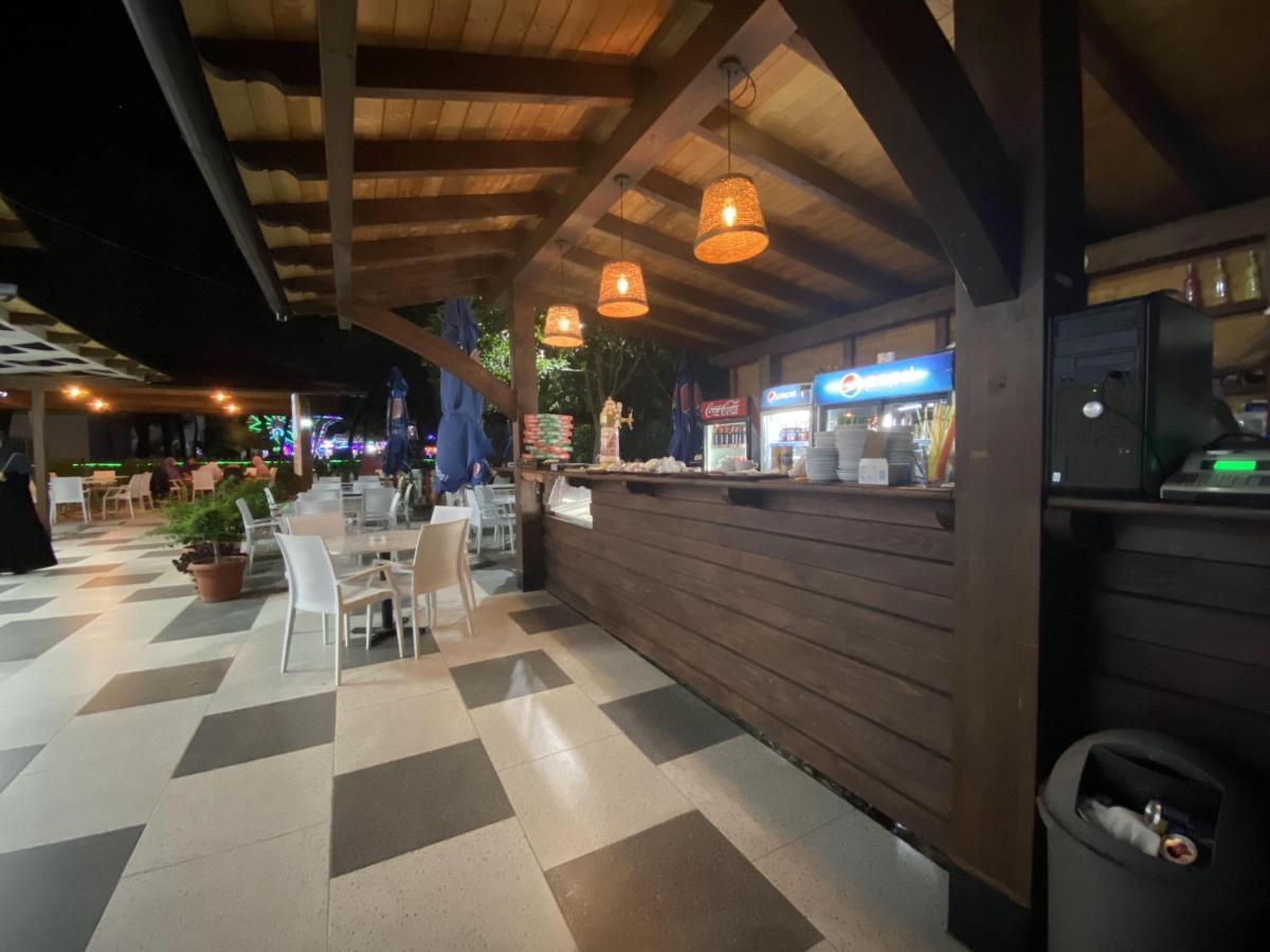 فندق Center Park Velipojë المظهر الخارجي الصورة
