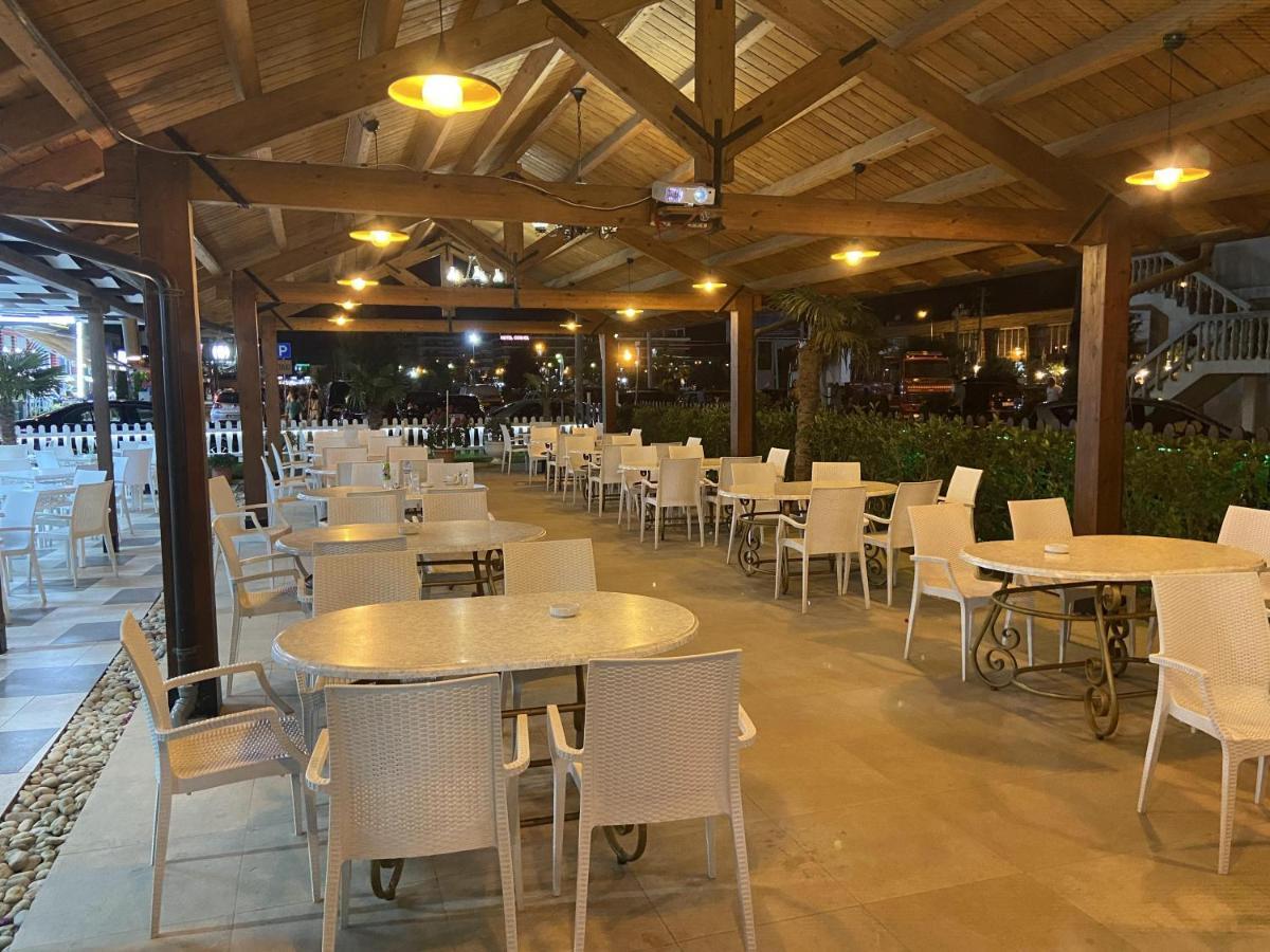 فندق Center Park Velipojë المظهر الخارجي الصورة